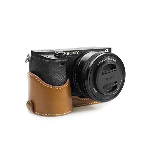 kinokoo SONY α6000 α6300専用ボディケース カメラケース バッテリーの交換でき　三脚ネジ穴 標識クロス付き(ブラウン)