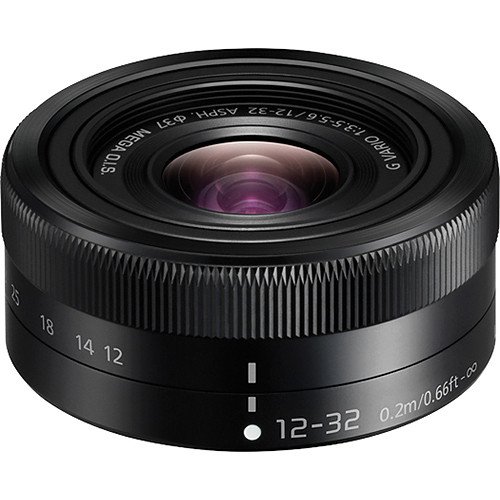 Panasonic Lumix G Vario 12 – 32 mm F / 3.5 – 5.6レンズ