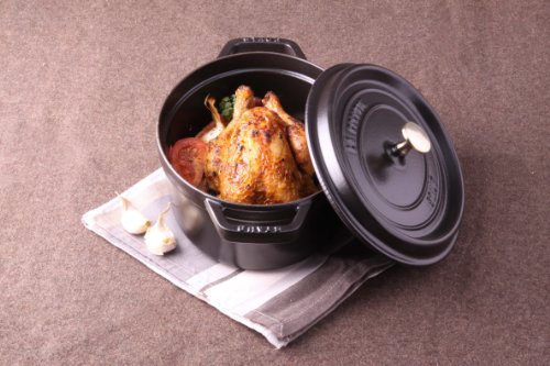 staub ストウブ 「 ココット オーバル ブラック 17cm 」 小さい 両手 ホーロー 鍋 IH対応 【日本正規販売品】 La Cocotte Oval 40509-482