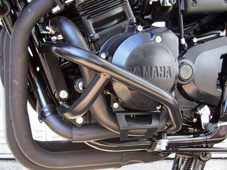 Fehling: エンジンガード Black for Yamaha FZS 600 Fazer