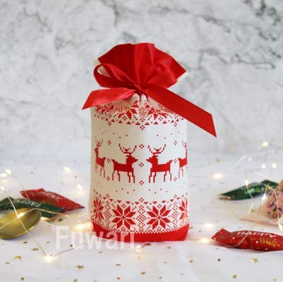 【Fuwari】 クリスマス ラッピング袋 ギフトバッグ 巾着袋 ５０枚 SET リボン付き マチ付き プレゼント (B)